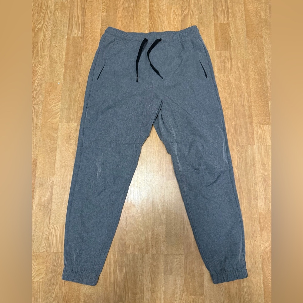 American Eagle Outfitters Men's Charcoal Joggers